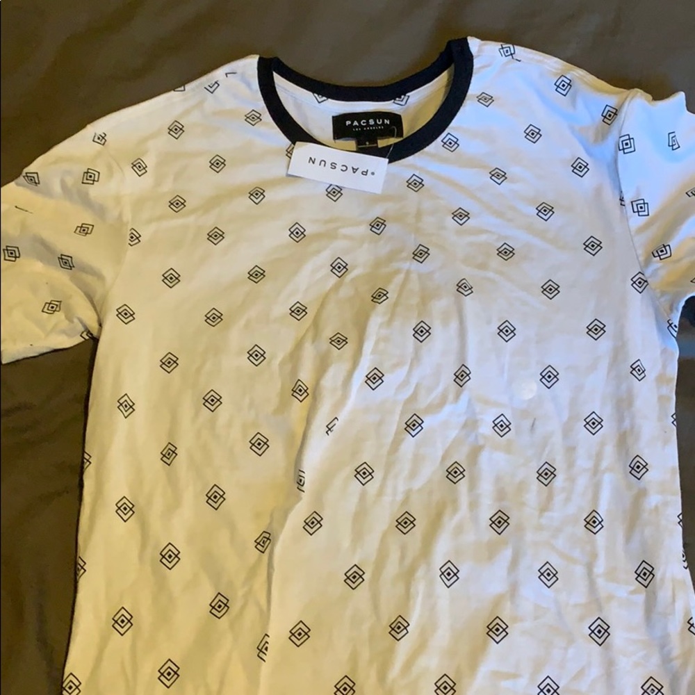 PacSun tee